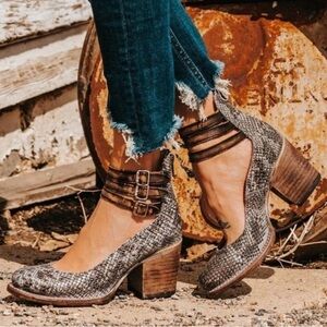 Freebird Randi Heels Snake 9 New